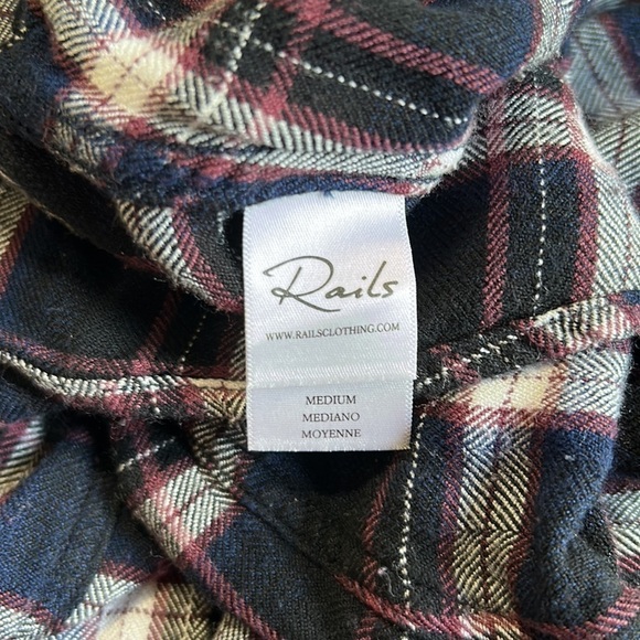 RAILS Hunter Button Down in Navy & Plum Flannel Plaid Fall Winter Sz M - Picture 11 of 13